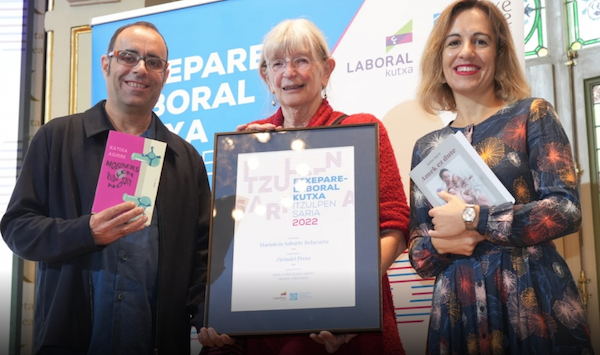 Mariolein Sabarte, ganadora del premio de traducción Etxepare - Laboral Kutxa