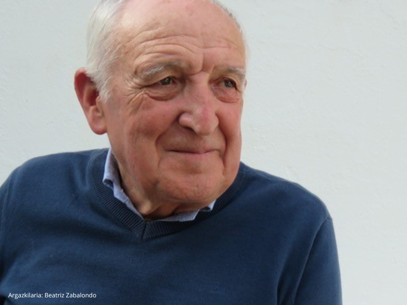 Anjel Lertxundik jasoko du Kutxa Fundazioaren 'Ibilbide Saria' Anjel Lertxundik jasoko du Kutxa Fundazioaren 'Ibilbide Saria'